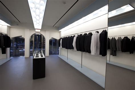 Dior Homme Store Bows in San Francisco 